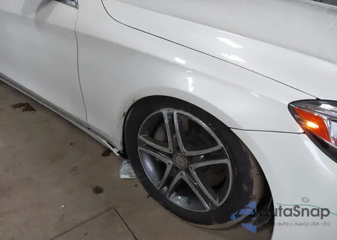 2016 Mercedes-Benz S 550 4Matic z USA, uszkodzony, nr VIN WDDUG8FB7GA214952